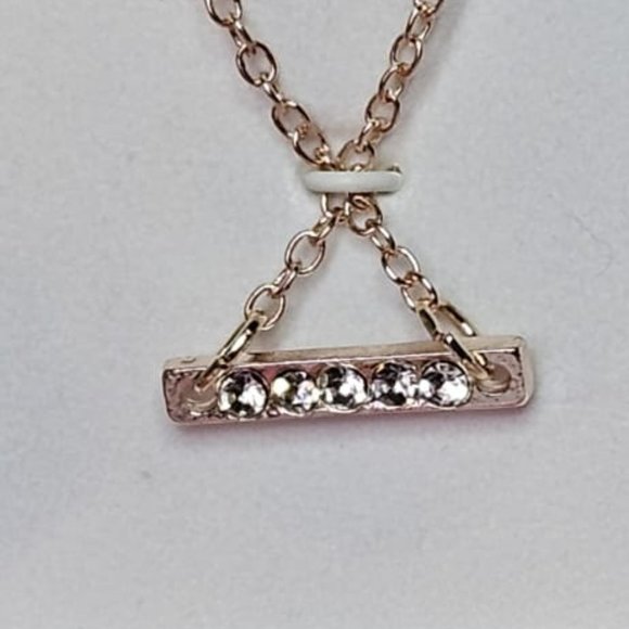 NWT - NECKLACE AND EARRINGS SET - Picture 2 of 2